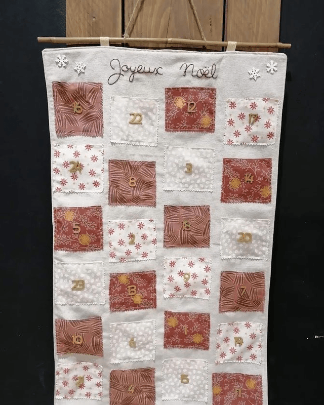 Calendrier de l'avent en tissu personnalisé à remplir 
