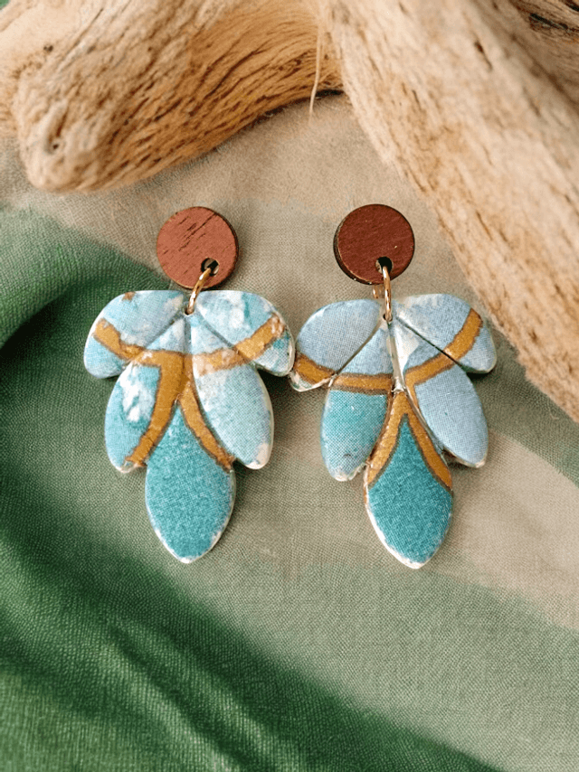 Boucles d'oreilles en argile et papier 