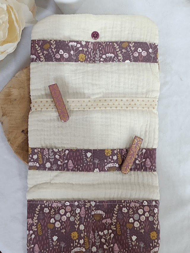 Pochette à barrettes