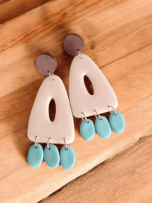 Boucles d'oreilles en argile et décor en papier